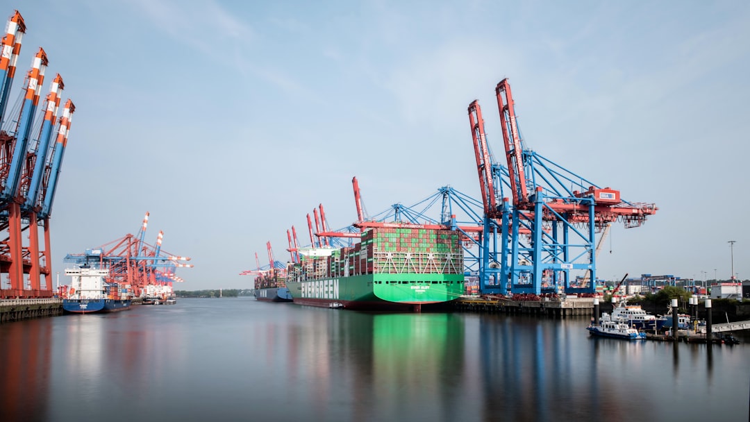 Integração de tecnologias digitais e práticas sustentáveis no fornecimento de suprimentos MRO para maior eficiência operacional